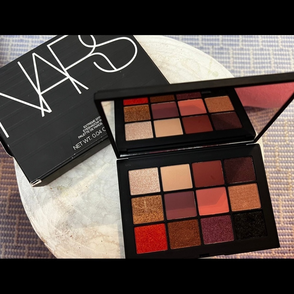 NARS extreme effect eyeshadow